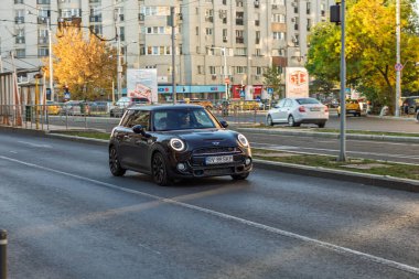 Bükreş, Romanya 'da trafik sıkışıklığı, trafik yoğunluğu