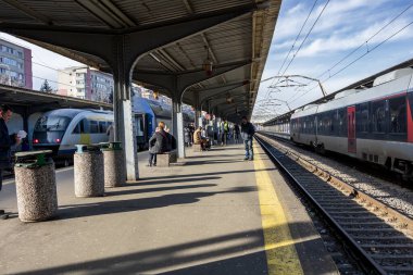 Bükreş Kuzey Tren İstasyonu 'ndaki tren (Gara de Nord Bucuresti))