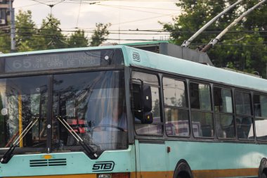 Bükreş Ulaştırma Derneği (STB) trafik otobüsleri ve otobüsleri