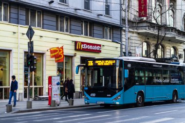 Bükreş Ulaştırma Derneği (STB) trafik otobüsleri ve otobüsleri