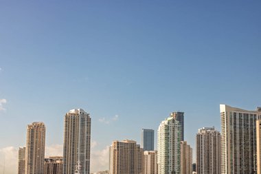 Miami, Florida şehir merkezi finans bölgesi. ABD şehir silüeti ve gökdelenleri
