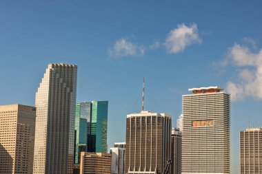 Miami, Florida şehir merkezi finans bölgesi. ABD şehir silüeti ve gökdelenleri