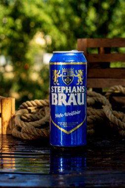 Stephans Brau bira kutusu - su damlacıklarını buharlaştırma, arka plan