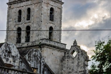 Assisi 'li Aziz Francis Bazilikası veya Eski Havana, Küba' daki San Francisco Convento de Asis.