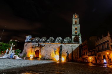 Assisi 'li Aziz Francis Bazilikası veya Eski Havana, Küba' daki San Francisco Convento de Asis.