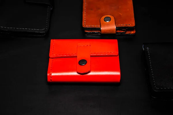 Set Handmade Leather Wallets Black Brown Red Leather Craft Mens — 图库照片