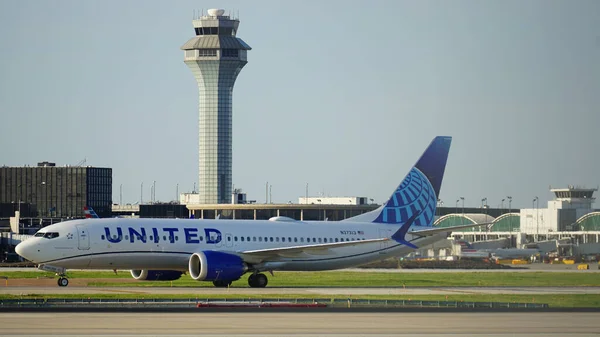 Chicago Eua Julho 2023 United Airlines Boeing 737 Max Taxias — Fotografia de Stock