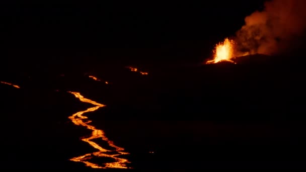Epic Night Shot Red Camera Erupting Volcano Incredible Dramatic Eruption — Vídeos de Stock