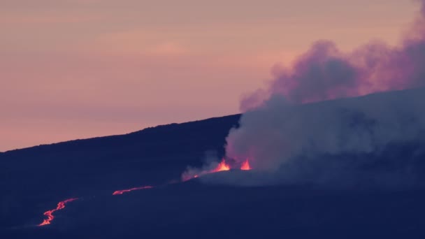 Hawaii Mauna Loa Ηφαιστειακή Έκρηξη Του 2022 Ζεστή Λάβα Και — Αρχείο Βίντεο