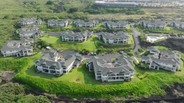 Case Costose Sull Isola Immobiliare Alle Hawaii Cinematica Aerea Vulcanica — Video Stock