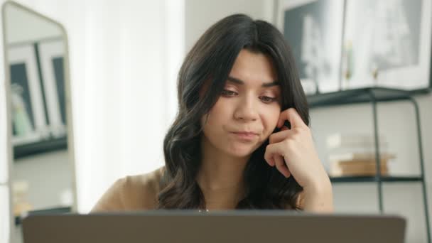 Sad Hispanic Business Woman Finishing Computer Work Closing Laptop Looking — Stock Video