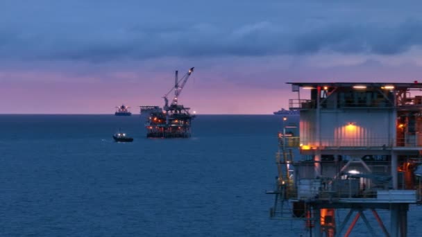 Die Barge Die Zur Ölbohrplattform San Pedro Kanal Den Usa — Stockvideo