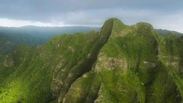 Cinematic Mountain Range Jurassic Park Filmbestemming Kualoa Ranch Oahu Eiland — Stockvideo