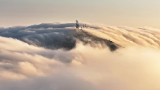 Scenic Napkelte Lövés Felhők Felett Másolási Háttér Gyönyörű Mozi Felhők — Stock videók