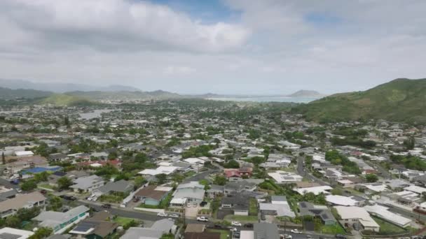Hawaii Paisagem Panorâmica Residências Privadas Colinas Verdes Pequena Cidade Ilha — Vídeo de Stock