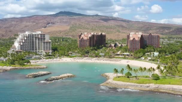 Drone Mavi Göl Manzaralı Aile Otelini Vurdu Oahu Adası Hawaii — Stok video
