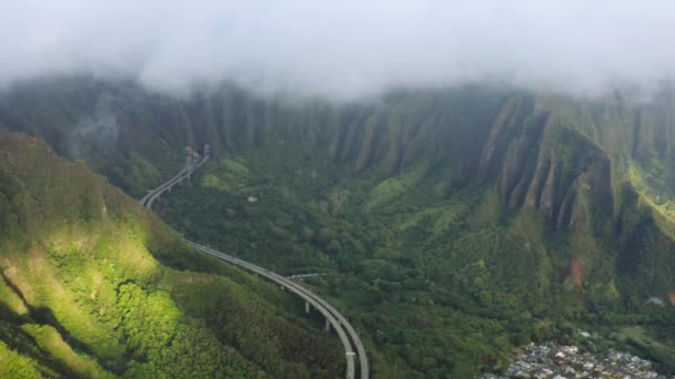 Aerial Winding Highway Tunnel Oahu Island Cinematic Road Breathtaking Landscape — Stock Video