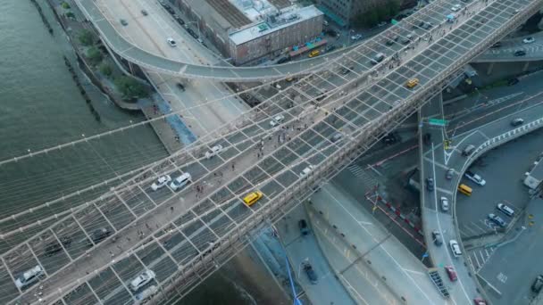 Overhead View Brooklyn Bridge Street Viaduct Manhattan Nyc Usa Tráfego — Vídeo de Stock