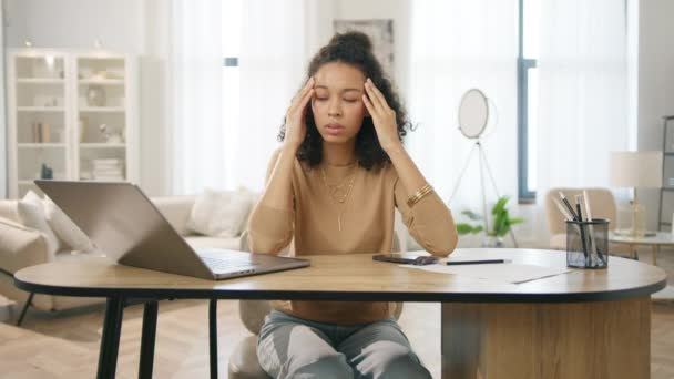 Sad Tired Woman Overworked Computer Unhappy Frustrated Businesswoman Working Remotely — Stock Video