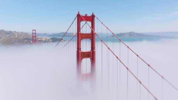 Blick Aus Der Vogelperspektive Auf Die Golden Gate Bridge Die — Stockvideo
