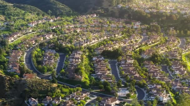 Panoraama Laukaus Calabasas Kukkuloilla San Fernando Laaksossa Auringonlaskussa Los Angeles — kuvapankkivideo
