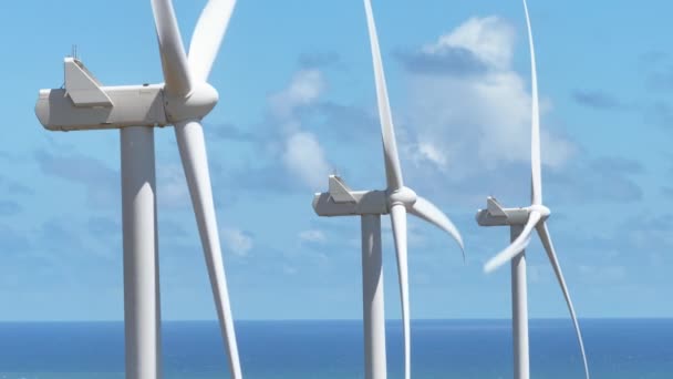 Großer Rotor Des Windkraftgenerators Aus Nächster Nähe Moderne Erneuerbare Energietechnologie — Stockvideo