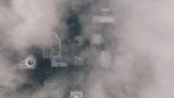 Elokuvallinen Ylhäältä Alas Näkymä Sumu Liikkuu San Franciscon Keskustassa Scenic — kuvapankkivideo