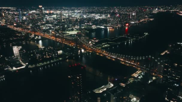 Escénica Zona Nocturna Sobre Koch Queensboro Bridge Con Panorama Nocturno — Vídeos de Stock