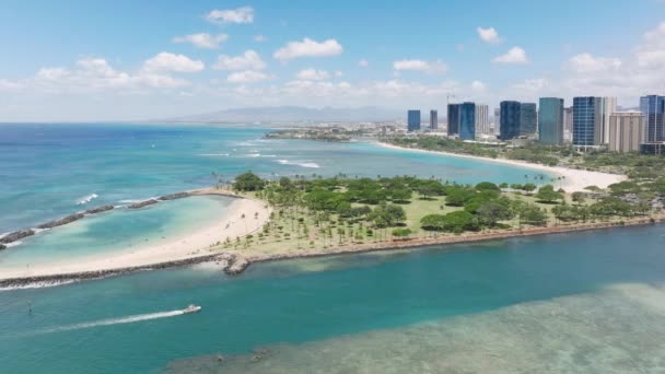 Praia Waikiki Ilha Mágica Havaí Praia Ala Moana Dia Ensolarado — Vídeo de Stock