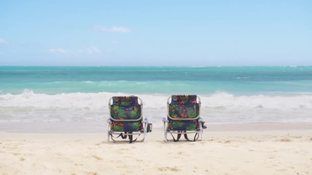 Fundo Férias Verão Conceito Relaxamento Praia Paradisíaca Ilha Duas Cadeiras — Vídeo de Stock