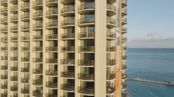Aerial View Modern Expensive Resort Waikiki Beach Ocean Front Hotel — Stock Video