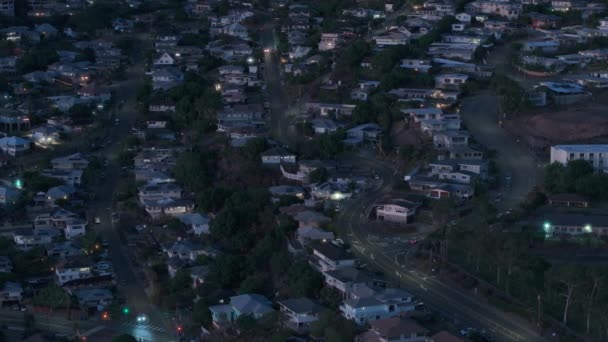 Сверху Над Недвижимостью Домов Холмах Тропическом Острове Оаху Вид Воздуха — стоковое видео