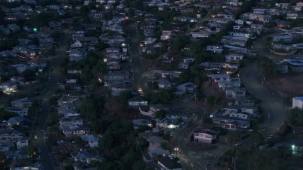 Onroerend Goed Huizen Heuvels Tropisch Oahu Eiland Luchtfoto Van Woonwijk — Stockvideo