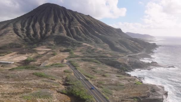 ココ火山クレータービューの干ばつシーズン 荒れ果てた自然の風光明媚な道 緑の家の効果のために熱帯の島を乾燥させました かつて緑豊かなハワイ島の乾燥した丘と気候変動のコンセプト — ストック動画