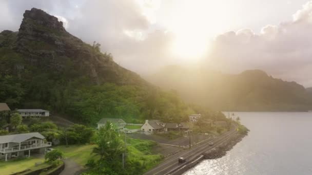Magisch Glühender Sonnenuntergang Auf Den Hawaiianischen Bergen Luftaufnahme Über Der — Stockvideo