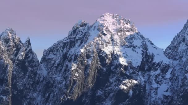 파노라마 배경의 정상에서 아름다운 분홍색 석양에 캐스케이드 산맥의 서사시 봉우리의 — 비디오