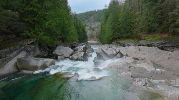 Aerial View Canyon Waterfalls Scenic Rocky Landscape Skykomish River Beautiful — Stock Video
