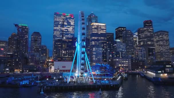 Aérienne Cinématographique Avec Panorama Seattle Nuit Beaux Gratte Ciel Dans — Video