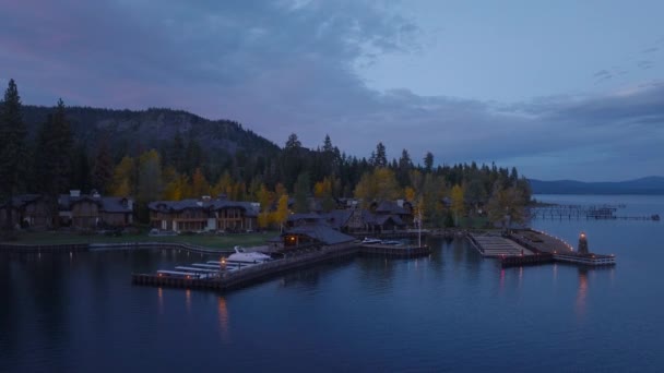Witness Lake Tahoe Sun Sets Capturing Stunning Colors Reflecting Water Стоковое Видео