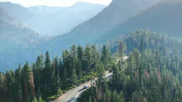 Hala Sakin Bir Dağ Yolunu Yakalıyor Tahoes Gölü Nden Geçen — Stok video