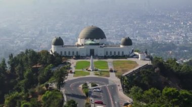 Griffith Gözlemevi, Los Angeles, Kaliforniya, ABD - 15 Ekim 2024: Griffith Gözlemevi, Los Angeles, Kaliforniya, ABD.