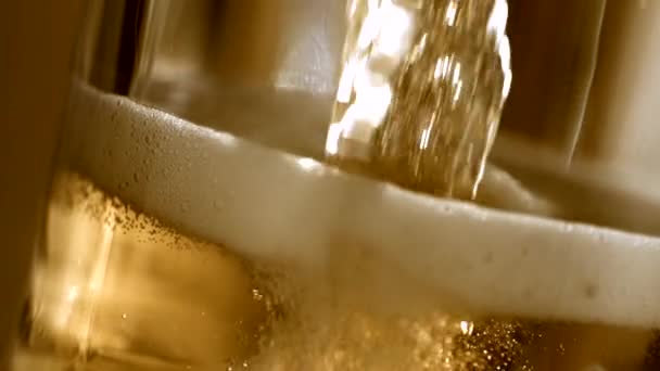 Ремесленный Макро Пивоварня Жидкая Симфония Скоростном Освежающее Ремесло Ipa Пиво — стоковое видео