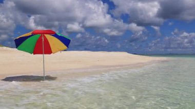 Güzel ve görkemli kumsal