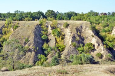 Ukrayna 'nın Dnepr kentindeki Sazhovka ışınının güzel manzarası. Beyaz tepeler gıcırdıyor