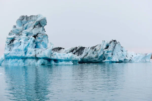 Ένα Παγόβουνο Στην Ισλανδία Ένα Παγόβουνο Που Ρέει Στη Λιμνοθάλασσα — Φωτογραφία Αρχείου