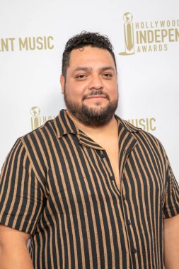 Irie George 30 Temmuz 2025 'te Los Angeles' taki The Avalon, Hollywood 'da düzenlenen Hollywood Bağımsız Müzik Ödülleri' ne gelir..