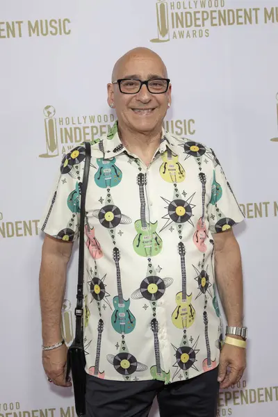 Alan Rich, 30 Temmuz 2025 'te Los Angeles' taki Hollywood Avalon 'da düzenlenen Hollywood Bağımsız Müzik Ödülleri' ne ulaştı..