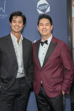 Ross Butler ve Dan Mark 23 Mayıs 2025 'te Los Angeles' taki Londra Batı Hollywood 'da yapılan 