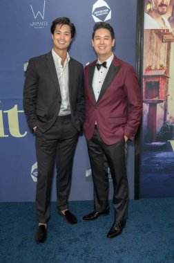 Ross Butler ve Dan Mark 23 Mayıs 2025 'te Los Angeles' taki Londra Batı Hollywood 'da yapılan 