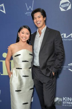 Lana Condor, Ross Butler 23 Mayıs 2025 'te Los Angeles' taki Londra Batı Hollywood 'da yapılan 